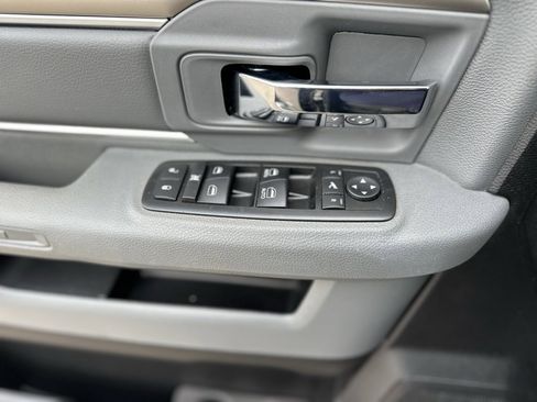 Used 2018 RAM 2500 Big Horn image 31