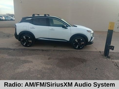 New 2026 Nissan Kicks SR w/ Cold Weather Package image 3