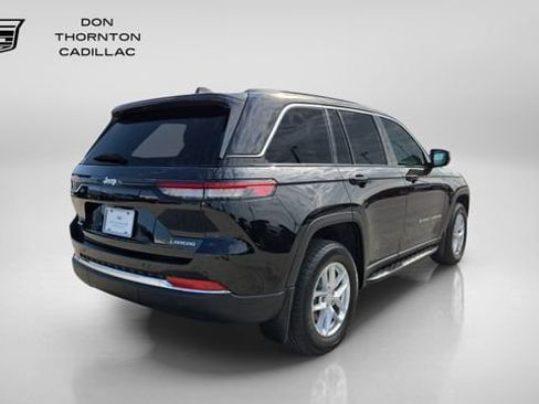 Used 2025 Jeep Grand Cherokee Laredo w/ Luxury Tech Group I AWD/4WD image 5