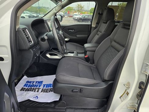 Used 2023 Nissan Frontier SV w/ SV Convenience Package AWD/4WD image 17