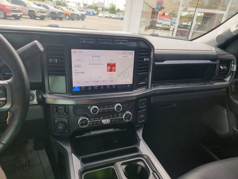 Used 2024 Ford F250 Lariat AWD/4WD image 21