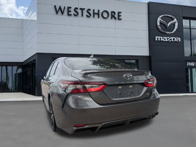Used 2021 Toyota Camry SE FWD image 5