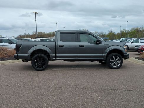 Used 2017 Ford F150 XLT w/ Equipment Group 302A Luxury AWD/4WD image 9