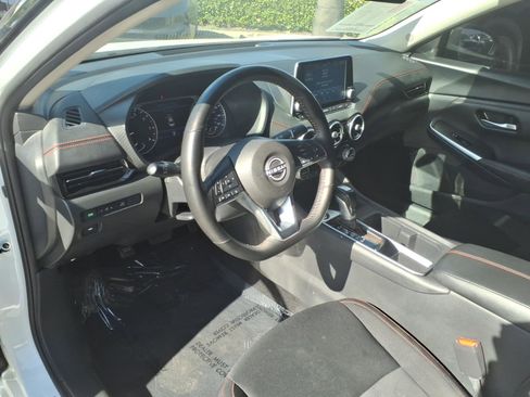 Certified 2025 Nissan Sentra SR image 12
