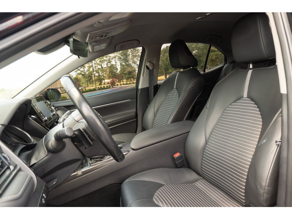 Used 2024 Toyota Camry SE FWD image 13