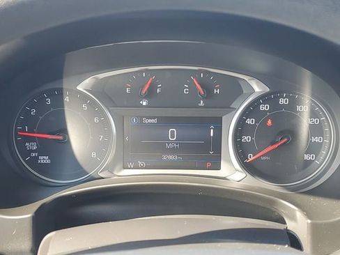 Used 2024 GMC Terrain SLE w/ Driver Convenience Package image 12