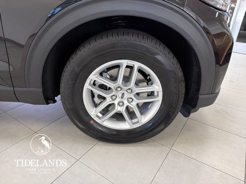 New 2026 Ford Explorer Active RWD image 31