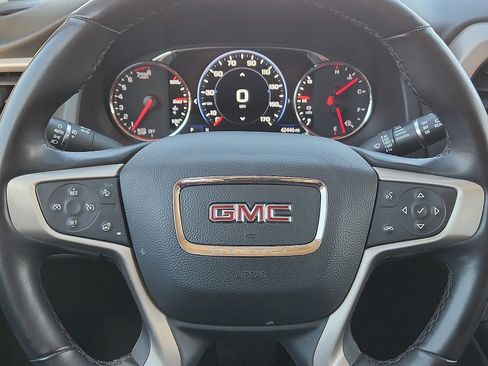 Used 2023 GMC Acadia Denali image 24