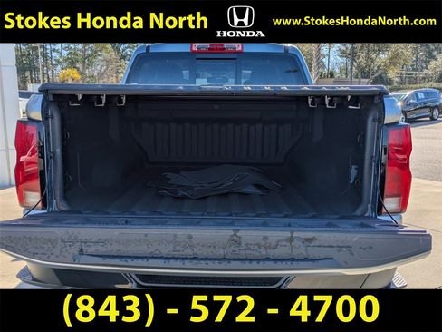 Used 2023 Chevrolet Colorado Z71 w/ Z71 Convenience Package 2 image 13
