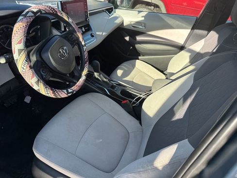 Used 2021 Toyota Corolla LE w/ Carpet Mat Package (TMS) image 8