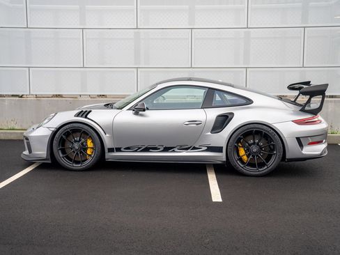 Used 2019 Porsche 911 GT3 RS image 2