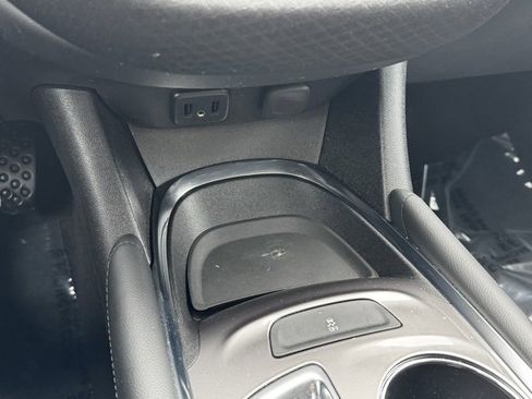 Used 2018 Chevrolet Malibu LT image 11