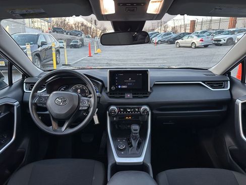 Used 2025 Toyota RAV4 LE image 32