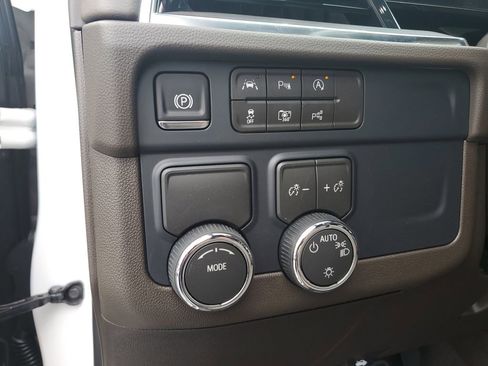 New 2026 Chevrolet Suburban LS RWD image 23