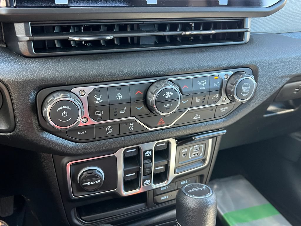 New 2026 Jeep Gladiator Sport AWD/4WD image 25