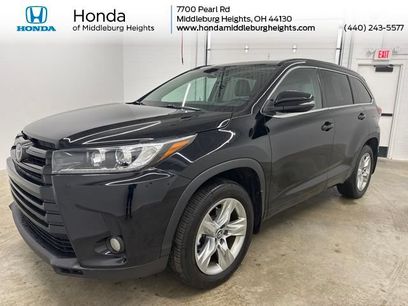 Used 2017 Toyota Highlander SE
