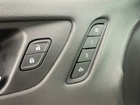 Used 2020 Buick Envision Essence FWD image 42