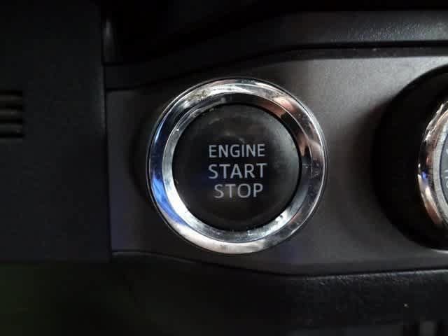 Used 2018 Toyota Tacoma TRD Sport AWD/4WD image 23