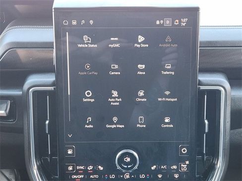 Used 2025 GMC Yukon Elevation image 12