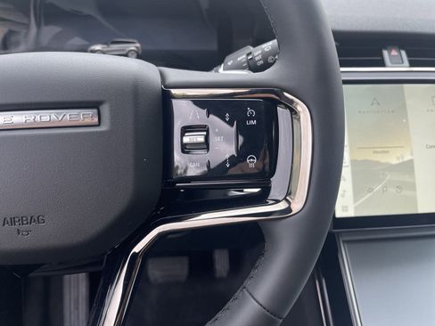 Used 2025 Land Rover Range Rover Evoque S image 14