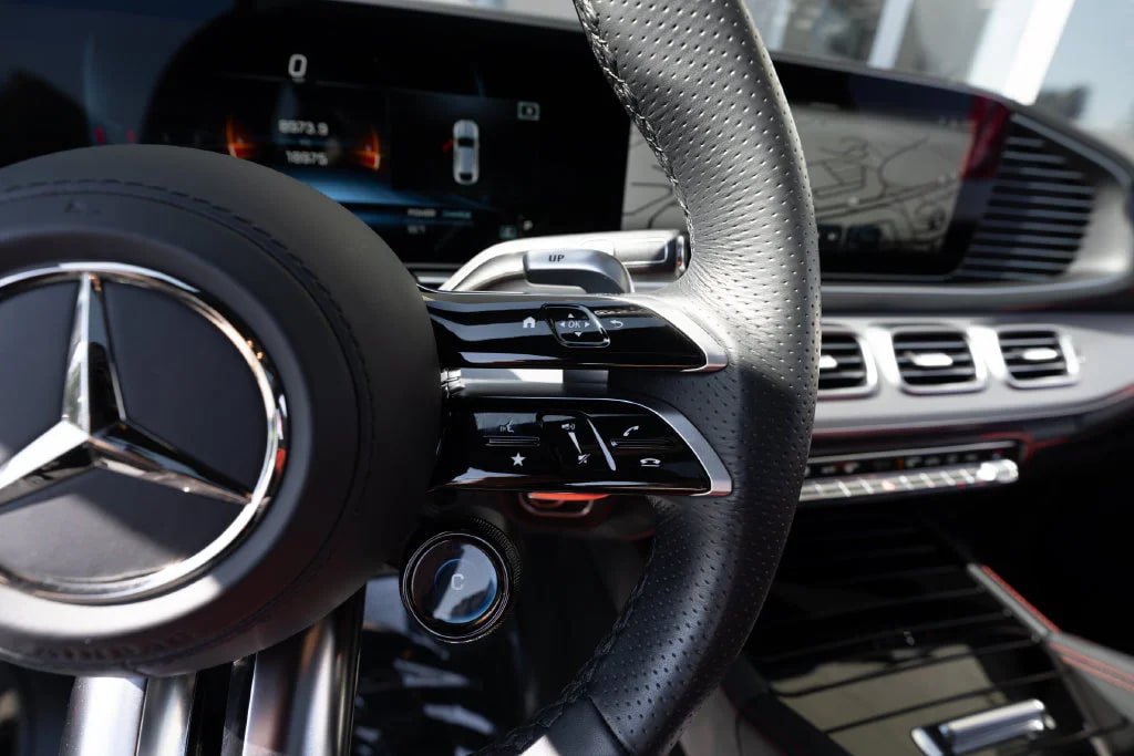 Used 2025 Mercedes-Benz GLE 53 AMG 4MATIC Coupe image 23