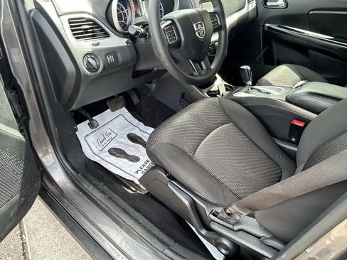 Used 2015 Dodge Journey FWD image 10