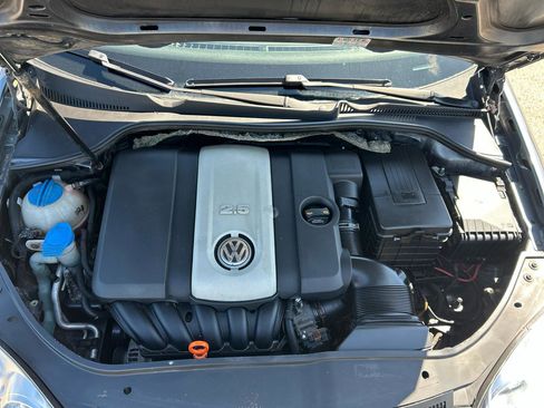 Used 2009 Volkswagen Jetta S image 23