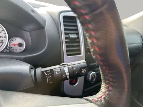 Used 2012 Nissan Xterra PRO-4X w/ Pro-4x Leather Pkg image 31