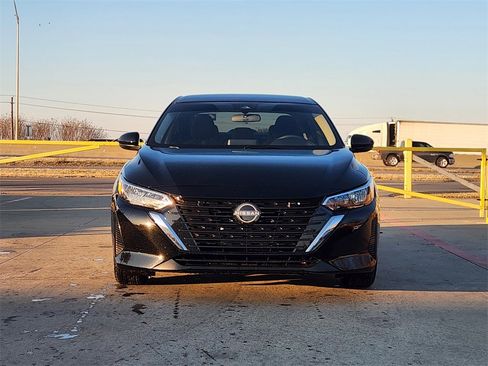 Used 2024 Nissan Sentra SV w/ All-Weather Package image 2