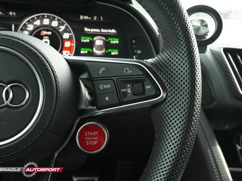 Used 2017 Audi R8 V10 w/ Carbon Exterior Package AWD/4WD image 33