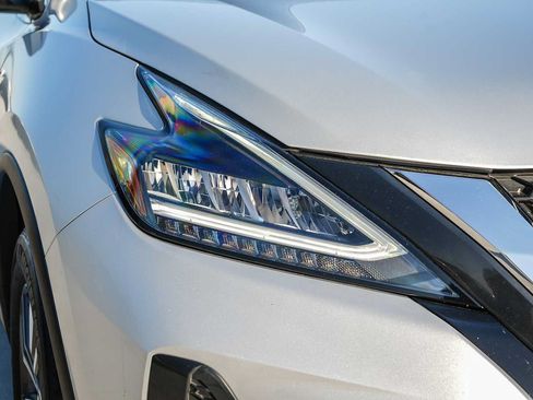 Used 2023 Nissan Murano SV AWD/4WD image 4