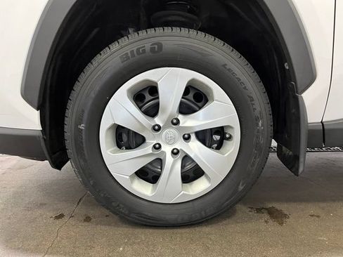 Certified 2019 Toyota RAV4 LE w/ All Weather Liner Package AWD/4WD image 22