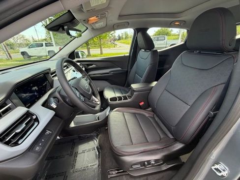 New 2027 Chevrolet Bolt RS w/ Technology Package FWD image 33