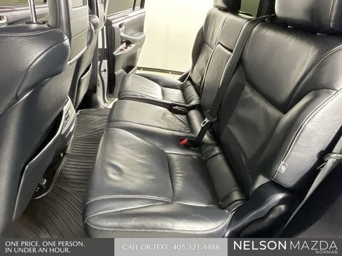 Used 2013 Lexus LX 570 4WD w/ Luxury Pkg image 26