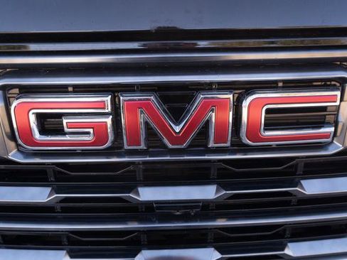 Used 2026 GMC Sierra 2500 AT4 image 45