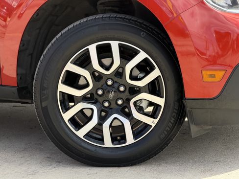 Certified 2024 Ford Maverick Lariat FWD image 3