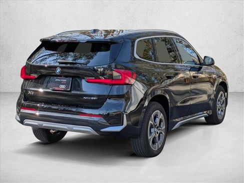 Used 2025 BMW X1 xDrive28i w/ Convenience Package image 2