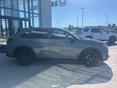 New 2026 Honda HR-V Sport image 4