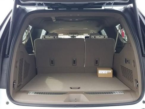 New 2026 GMC Yukon XL Denali w/ Advanced Technology Package AWD/4WD image 6