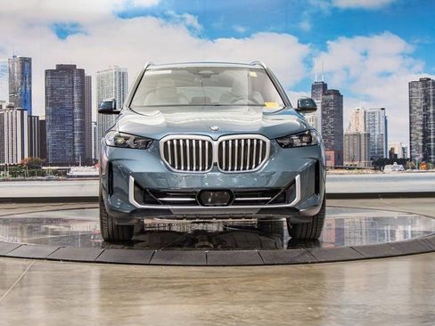 Certified 2024 BMW X5 xDrive40i w/ Parking Assistance Package image 3