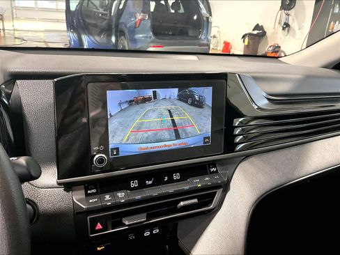 Used 2025 Toyota Camry LE image 19