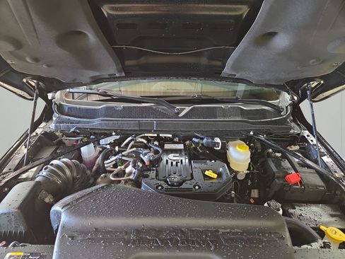 New 2026 RAM 2500 Laramie AWD/4WD image 20