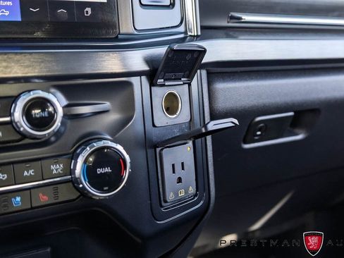 Used 2025 Ford F350 Lariat w/ Chrome Package image 36