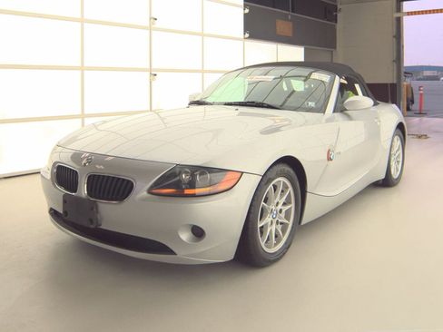 Used 2004 BMW Z4 2.5i image 5