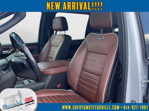 Used 2024 GMC Sierra 3500 Denali Ultimate AWD/4WD image 11