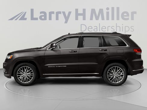 Used 2018 Jeep Grand Cherokee Summit w/ Platinum Series Group AWD/4WD image 3