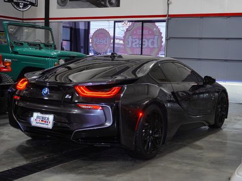 Used 2015 BMW i8 Base image 8