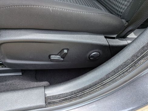 Used 2023 Dodge Charger SXT w/ Blacktop Package image 8