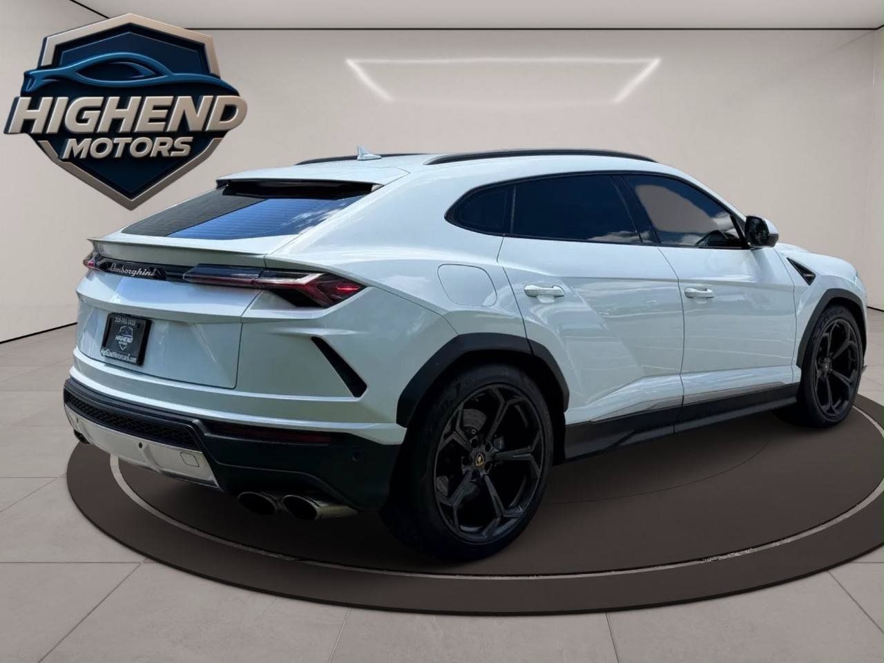 Used 2020 Lamborghini Urus AWD/4WD image 6