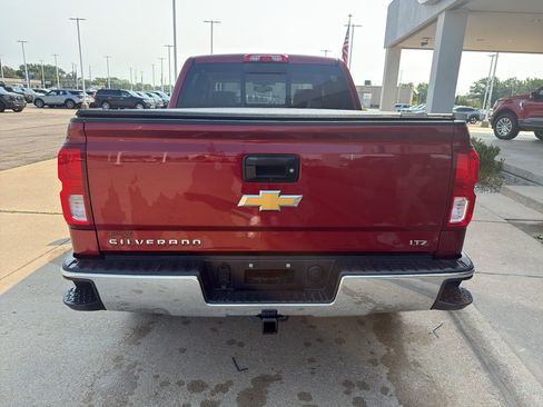 Used 2018 Chevrolet Silverado 1500 LTZ w/ Sport Package AWD/4WD image 12